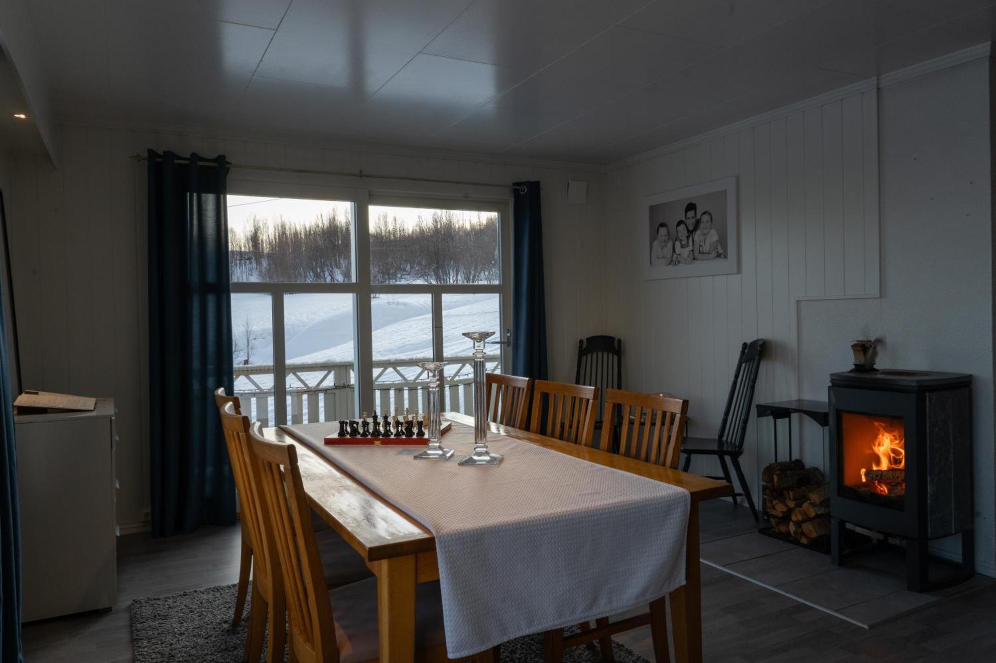Lyngen Aurora House Vila Koppangen Exterior foto